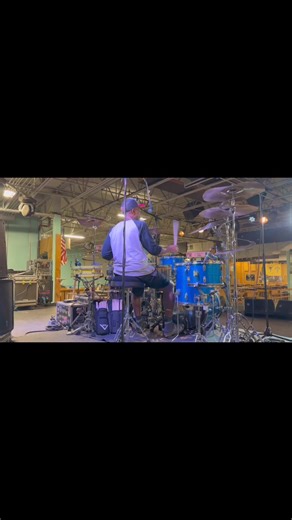 Some Chuck Treece soundcheck groovin’! Chuck uses the Vater Drumsticks Power 5A, Power 5B and Recording drumstick models, all kept in his Vater stick bag, of course. Vater.com | Vater Drumsticks