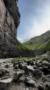 6K views · 167 reactions | Gordale Scar ❤️ Gordale Scar is a limestone ravine 1 mile north-east of Malham, North Yorkshire, England gbeng #gordalescar #yorkshiredales | Beauty of the World | Facebook