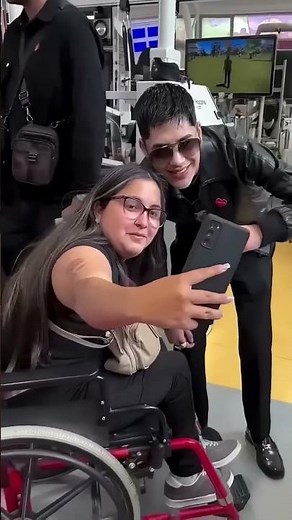 GATA ONLY Live in Europe! 🇮🇹 Cris MJ x Fans | Viral Tour Moment 2024 #crismj #latinmusic