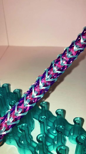 This bracelet is called the Liberty Twist on YouTube #rainbowloom #nostalgia #asmr #reveal