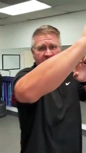 Expandable baton self defense strikes