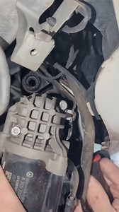 replacing a broken air compressor #mechanic #repair #mercedesbenz #compressor #airsuspension #estate #cclass #W205 | Marius RBE