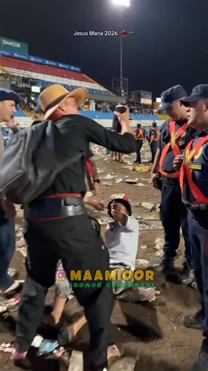 𝙈𝘼𝙈𝙄𝙊𝙍!! | 𝙃𝙐𝙈𝙊𝙍 𝘾𝙊𝙍𝘿𝙊𝘽𝙀𝙎 | 𝙈𝙀𝙈𝙀𝙎 𝘾𝙊𝙍𝘿𝙊𝘽𝙀𝘾𝙀𝙎 on Instagram: "🤣🤣 . ✅ Seguime: @maamioor . 📽️: Créditos / Eliminación al MD . . . #mamior #humorcordobes #humor #cordobeces #cordoba"