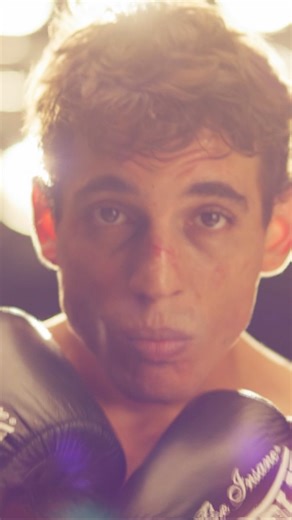Miguel Herrán es el Potro de Vallecas. La película inspirada en la historia de la leyenda del boxeo Poli Díaz ha comenzado su rodaje. Próximamente, solo en Netflix. | Netflix