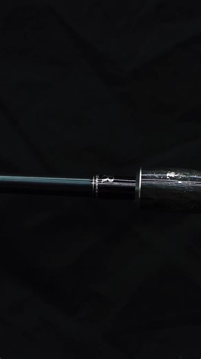 Have you've ever seen a rod that looks like this? This is a custom built heavy pelagic rod. Built with forged carbon grips with silver leaf and silver mirror decals spelling out pelagic a pike on the back of the rod. I played around with my camera today to show off this new 60 to 90gr pelagic rod. For the people who want a heavy pelagic rod, you can now get one custom built 😎🤙 #rodbuiding #fishing #customrod