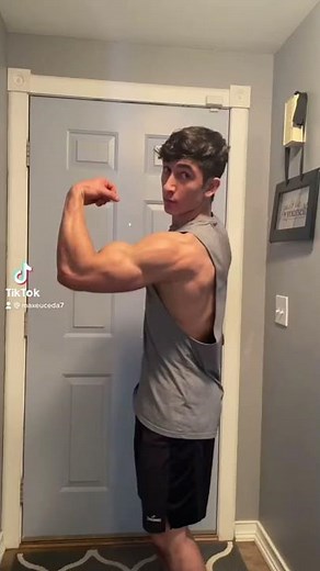 How to grow your bicep width (Best exercises for wider biceps)