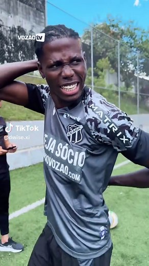 Beautiful 😍 🤩 Scenes as Team Mates Celebrate STEVEN’S Birthday 🥳 🎉 🎂 @timecearasc Keep Shining Champ💙💙 #football #tiktokviral #foryou #trending #brasil🇧🇷