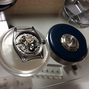 アンティーク ロレックス バブルバック 分解掃除と不具合修理 - メガネ・宝石・トケイ 芝田