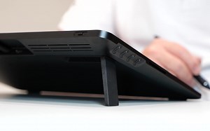 【快速入门指南 | Wacom Cintiq Pro 16 (2021)】使用快捷键 ExpressKeys