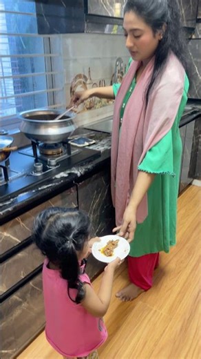 Pure family cuteness 🥰💖 #cutemoment #cutenessoverload #momdaughter #shorts