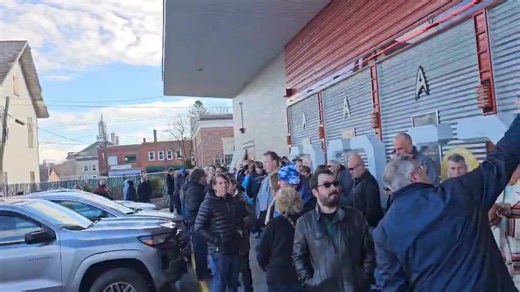 Star Trek Fans are the best! www.startrektour.com (Video by Jennifer Cook) | Star Trek Original Series Set Tour