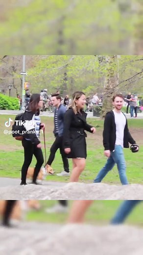 #fart #fartprank #smileplease #funnypost #funnyprank