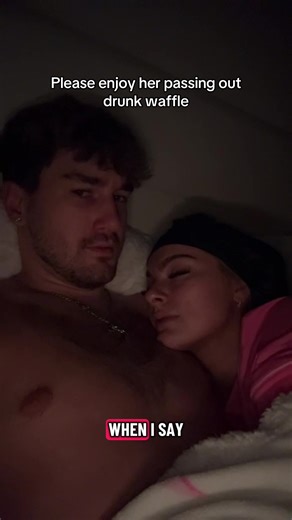 Still in the year off right with a drunk waffle ##drunk##newyears##couple##relationshipgoals##relateable@@ebsgracee 🧸@@H & Ebs