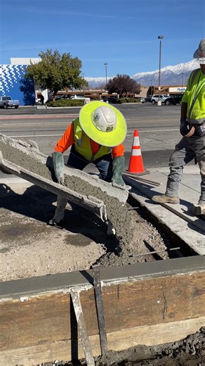 Traffic control changes are tentatively set for next week on the Bishop Pavement Project and Meadow Farms ADA Project. In today's weekly video update, the Caltrans District 9 public information team details those changes and gives an update on work happening in Big Pine. | Caltrans District 9
