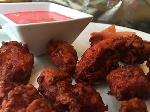 How to make Chicken Pakora & Sauce (Restaurant Style)