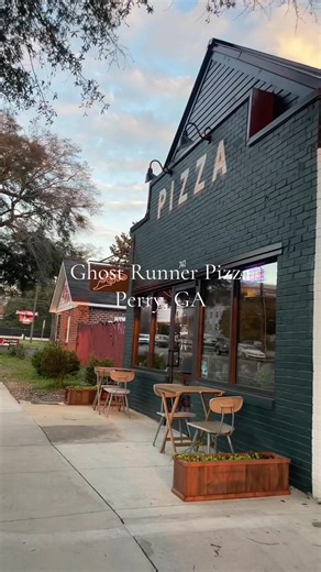 Discover the Best Sourdough Pizza in Perry, GA
