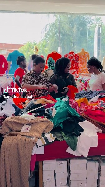 Stylish Women's Clothing Trends in Senegal