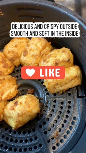 Tasty air fried tofu recipe #tofu #tofurecipes #airfryer #airfryerrecipes #airfryercooking #chinesefood #chinesecuisine #chinesefoodlover #vlog #food #foodlover #foodie #foodblogger #yummyfood #tastyfood #comfortfood #homemadefood #homecooking #homecooked #cooking #cookingvideos #cookingtime #cookingreels #cookingathome #easyrecipe #recipes #recipe #fullhappybelly | Fullhappybelly