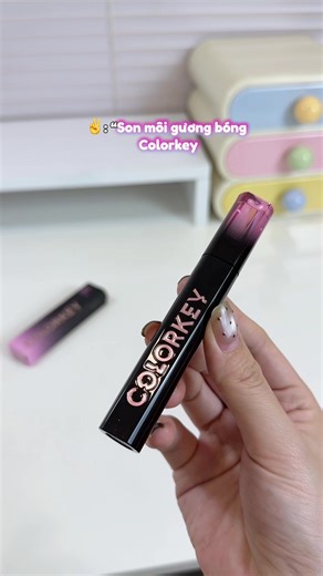 Màu này đẹp - màu đỏ rượu táo tàu - R702.. Son Colorkey tráng gương #colorkey #soncolorkey #colorkeymirror