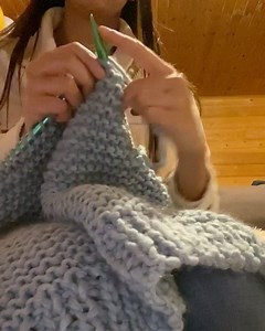 En pleine conception d’un nouveau gilet 🤍 | Fadinou tutos tricot et crochet