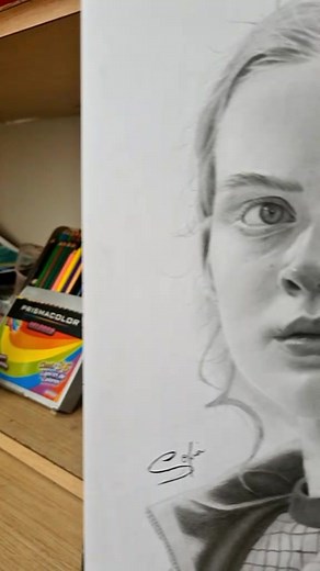 Drawing Max Mayfield Tutorial | Sofia Portraits