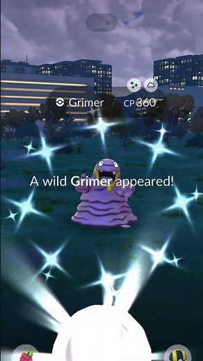 POKEMON GO SHINY ALOLAN GRIMER CATCH 🌈 Rare Alola Regional Shiny!
