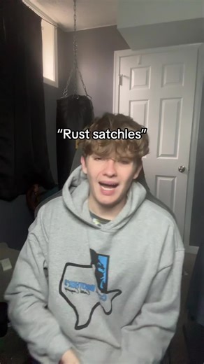 Satchles are goated in rust😭#rusttok #rustgame #rust #fyp | rust