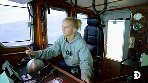 2.4M views · 30K reactions | When Mandy struggles to control a heavy boat, it's the crew on deck that pays the price. Watch a new #DeadliestCatch TONIGHT at 8p on Discovery. | Deadliest Catch | Facebook