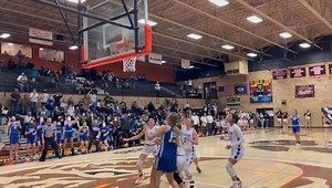 #Final Green River High School - Wyoming girls defeated Rock Springs High School Girls Basketball AT THE BUZZER, 62-60! RSHS and GRHS sports coverage is sponsored by Solvay Group. | Wyo4News