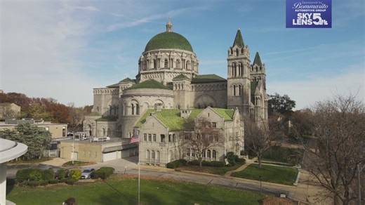 Hundreds sign letter to call off Archdiocese's restructure plan