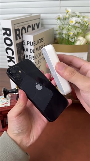 School survival kit. 🎒 Charge your phone in your backpack or pocket during class. No one needs to know. #studenthacks #schoollife #classessentials #powerbank #magneticpowerbank