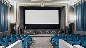 Inside 'Great Gatsby' style Irish cinema that's hit market for €600k
