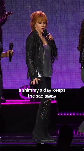 Reba McEntire on Instagram: "It ain’t a Reba show without at least one good shimmy!"