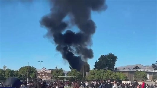 Fire breaks out at Kennedy HS in Granada Hills