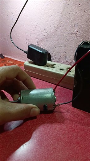 775 DC Motor Vibration Test 😱 | Table Shake Experiment#775dcmotor#motorexperiment#vibrationtest