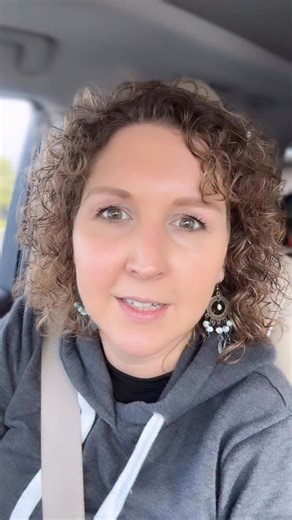 With Lunar New Year approaching, it’s a good reminder that fresh starts don’t all happen in January. ✨ Different calendars, different seasons... but the opportunity to reset is always there. | Candus Kampfer