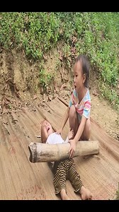 Mothers giving birth in the forest#mother #buildings #bushcraft #harvest #outdoors #reelviralfacebook #survival #viralreelsfb #camping | Dᴇxᴛᴏʀ Fʀᴇᴇ