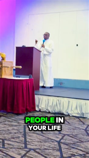 “How many people are you talking to right now that you wouldn’t be talking to if you weren’t in the season you’re in?” Identifying convenient relationships from covenant ones is crucial. Some connections are seasonal support, others are lifelong assignments — know the difference so you don’t mistake comfort for covenant. #Discernment #Relationships #Seasons #CovenantConnections #Growth #PurposeAlignment #FaithJourney #SpiritualMaturity #RealTalk #BoundariesMatter | Rashun DeAndre Faust