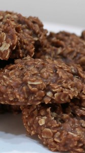 Learn how to make no-bake chocolate oatmeal cookies at home. They are so easy to make and make great gifts for friends and family. #nobake #nobakecookies #nobakeoatmealcookies #chocolatelovers #cookies | In The Kitchen With Matt