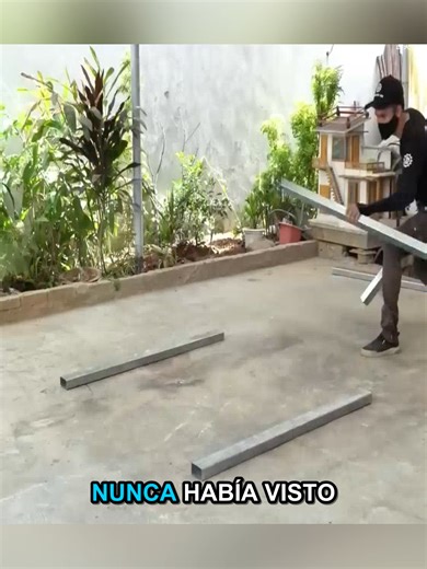 ¡Este tipo es increíble! Construyó un superdeportivo él solo. (1)