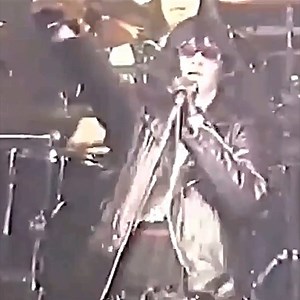 56K views · 3.8K reactions | RAMONES - Blitzkrieg Bop | Ramones Forever | Facebook