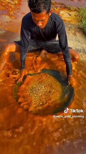 Gold Panning Adventures: Discover Hidden Treasures