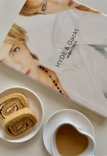 HYDEとGacktの「Moon Child」歌唱シーン特集