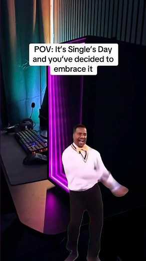 Remember, being single = more money for a new PC 💗 #fønikscomputer #gamingpc #føniksgaming