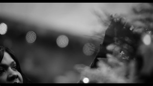 Don’t just keep it to yourself, better give it away! ❤️ #ItsChristmas #SomethingsHappening | CeCe Winans