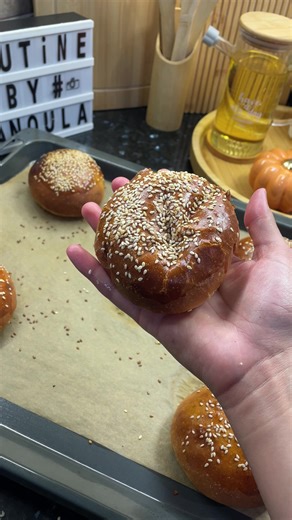 Vidéos de Manel's Routine (@manel_2an) avec son original - Manel's Routine