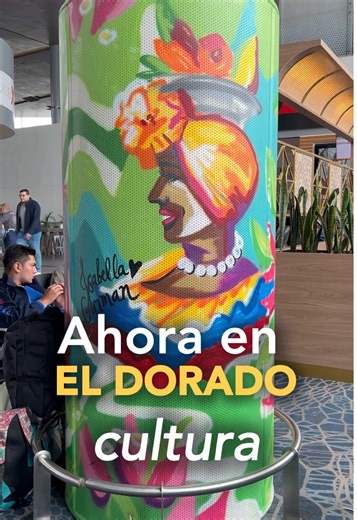 🎨✨ En El Dorado presentamos una nueva intervención artística en el Muelle A: 18 obras creadas por Isabella Garman, que transforman los ductos de ventilación en un recorrido lleno de color, identidad y creatividad colombiana. Estas piezas invitan a nuestros viajeros a conectar con la diversidad del país: sus regiones, culturas, fiestas, paisajes y la vida que habita en cada rincón de Colombia. Un pasaje visual que celebra lo que somos y que convierte el tránsito por el aeropuerto en una experien