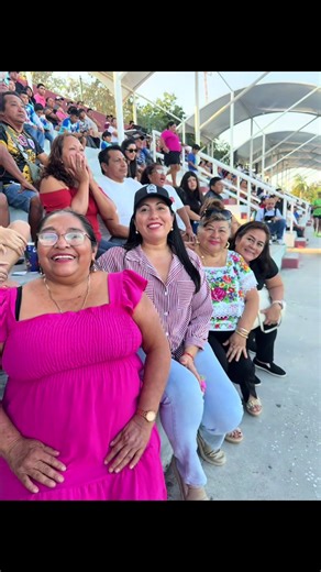Hoy celebramos que nuestro equipo local #guerreroscozumelfc de tercera división ganara 04/02 al equipo visitante !! Excelente los jóvenes cozumelenos #cozumel #futbol