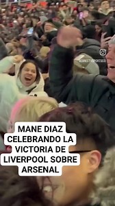 Mane Díaz celebrando la victoria del Liverpool de Luis Díaz sobre en Arsenal. | FC Jerarquía