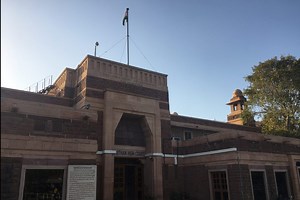 Sessions Court does not have any jurisdiction to entertain a victim’s appeal under S. 372 CrPC when acquittal is recorded in a complaint case